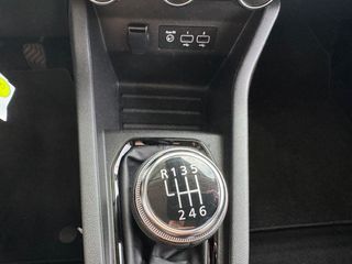 Voertuigafbeelding 17