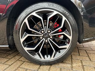 Voertuigafbeelding 8