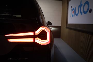 Voertuigafbeelding 6