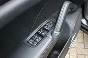 Voertuigafbeelding 31