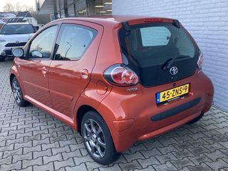 Voertuigafbeelding 7