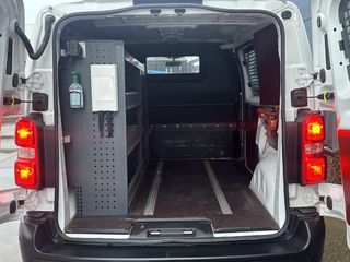 Voertuigafbeelding 9