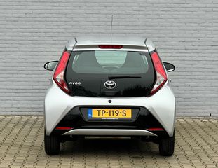 Voertuigafbeelding 6