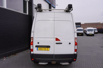 Voertuigafbeelding 6