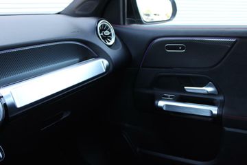 Voertuigafbeelding 34