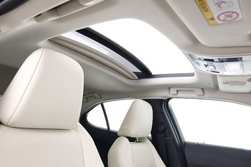 Voertuigafbeelding 5