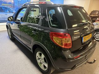 Voertuigafbeelding 4