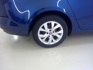 Voertuigafbeelding 10