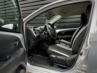 Voertuigafbeelding 8