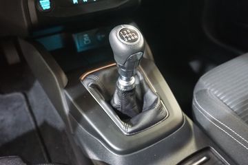 Voertuigafbeelding 15