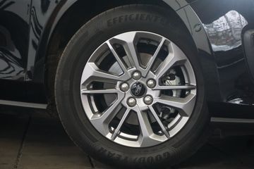 Voertuigafbeelding 37