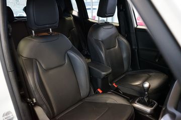 Voertuigafbeelding 32