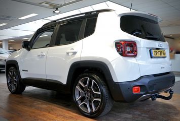 Voertuigafbeelding 4