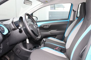 Voertuigafbeelding 2