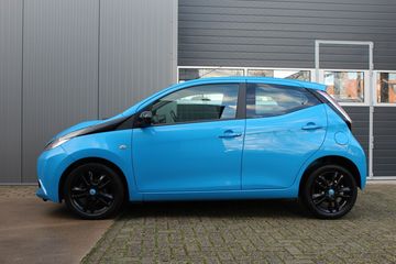 Voertuigafbeelding 4