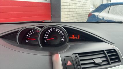 Voertuigafbeelding 4