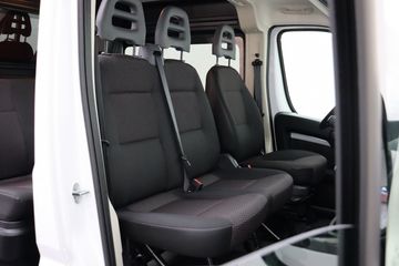 Voertuigafbeelding 12