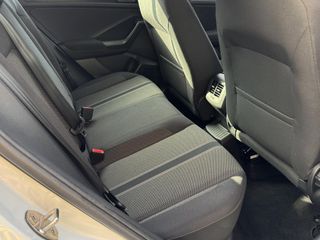 Voertuigafbeelding 37