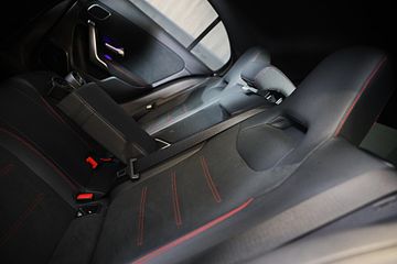 Voertuigafbeelding 31