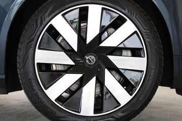 Voertuigafbeelding 6