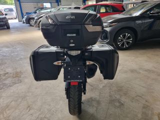 Voertuigafbeelding 3