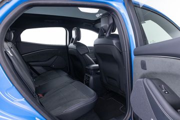 Voertuigafbeelding 10