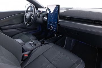 Voertuigafbeelding 3