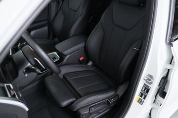 Voertuigafbeelding 8