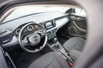 Voertuigafbeelding 12