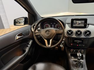 Voertuigafbeelding 25