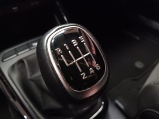 Voertuigafbeelding 13