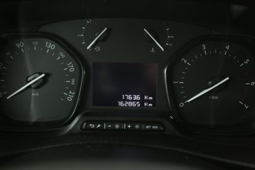 Voertuigafbeelding 12