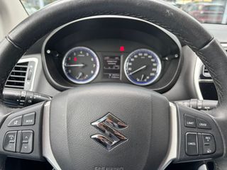 Voertuigafbeelding 8