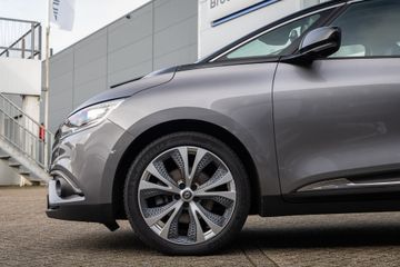 Voertuigafbeelding 7