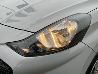 Voertuigafbeelding 8