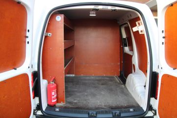 Voertuigafbeelding 6