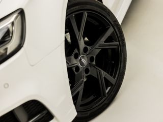 Voertuigafbeelding 17