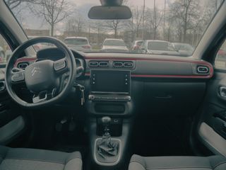 Voertuigafbeelding 24