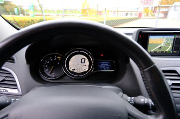 Voertuigafbeelding 12