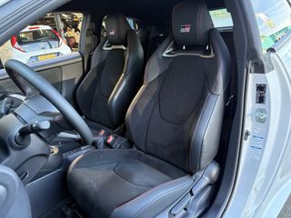 Voertuigafbeelding 26