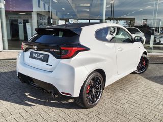 Voertuigafbeelding 3