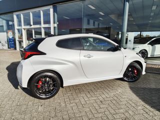 Voertuigafbeelding 4