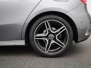 Voertuigafbeelding 12