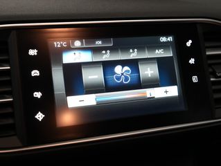 Voertuigafbeelding 12