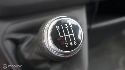 Voertuigafbeelding 6