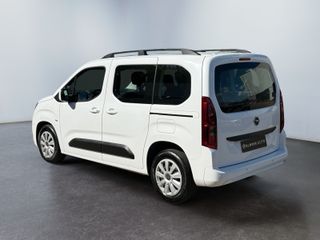 Voertuigafbeelding 2