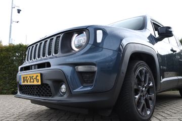 Voertuigafbeelding 4