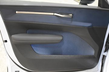 Voertuigafbeelding 11