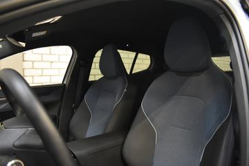 Voertuigafbeelding 3