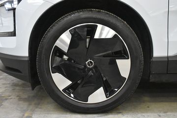 Voertuigafbeelding 4